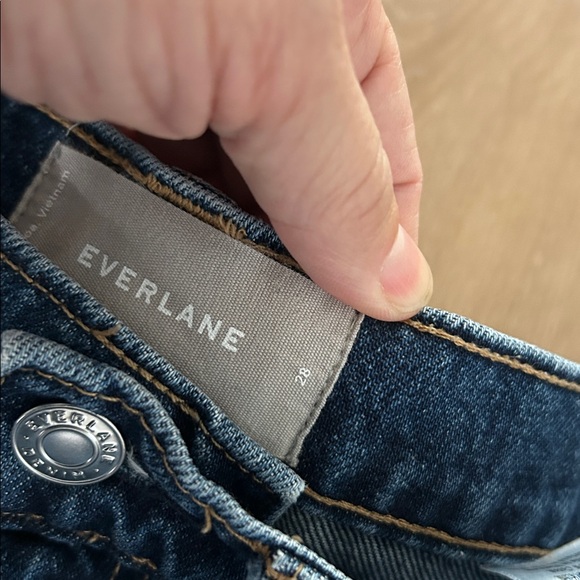 EVERLANE Relaxed Short - 100% Cotton Denim - Picture 3 of 9